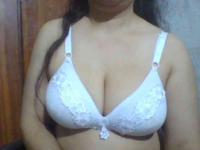 indiagirl50 webcam
