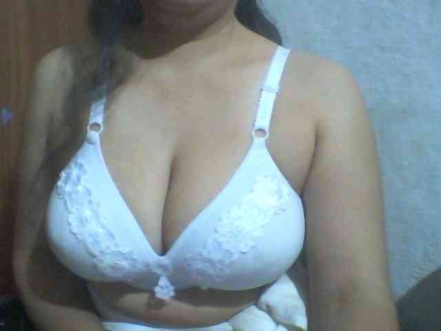 indiagirl50 webcam