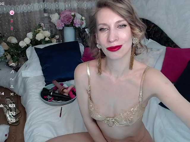 KirstenDesire's BongaCams show and profile