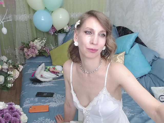 KirstenDesire's BongaCams show and profile