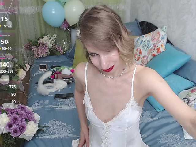 KirstenDesire's BongaCams show and profile