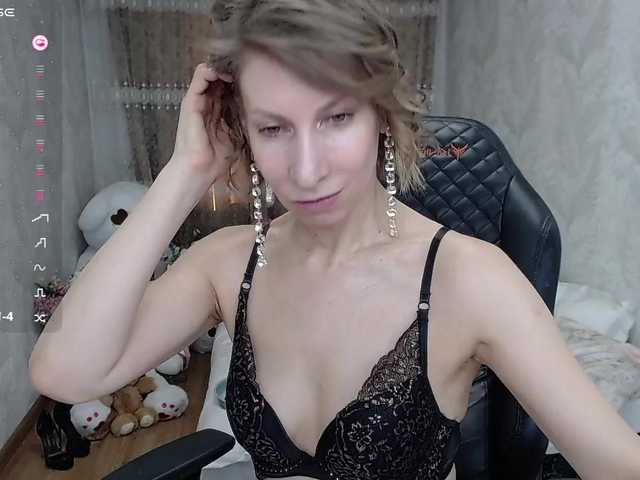 KirstenDesire's BongaCams show and profile