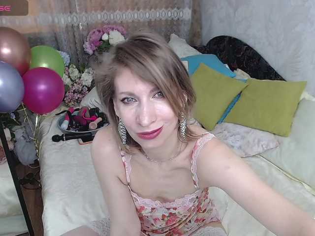 KirstenDesire's BongaCams show and profile