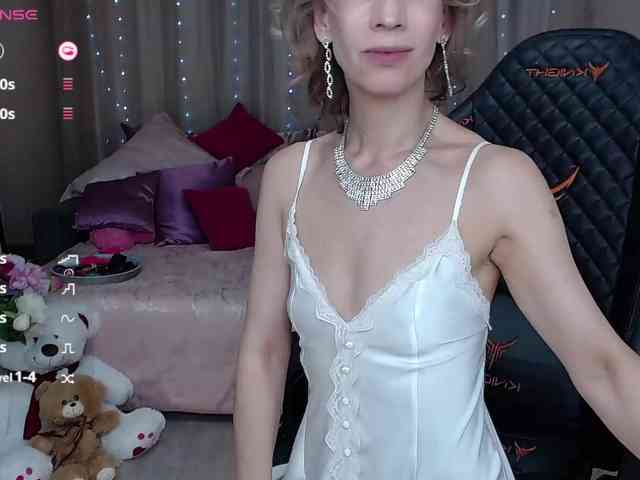 KirstenDesire webcam