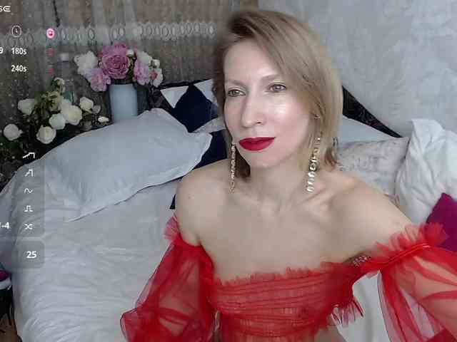KirstenDesire webcam