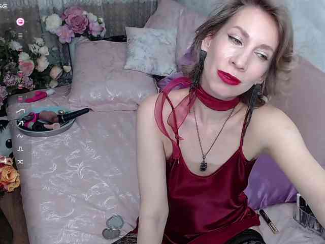 KirstenDesire webcam