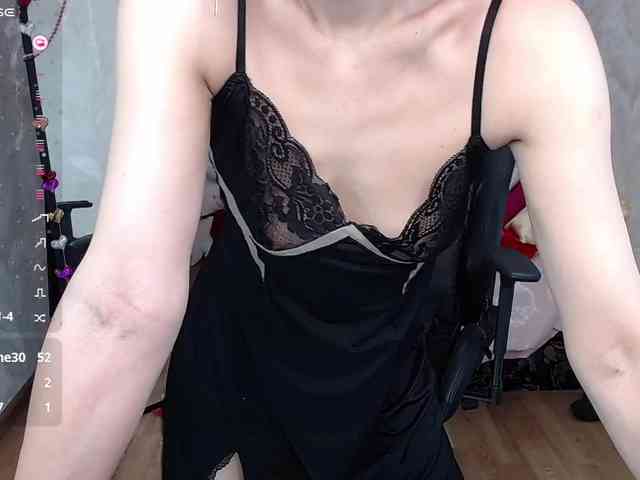 KirstenDesire KirstenDesire