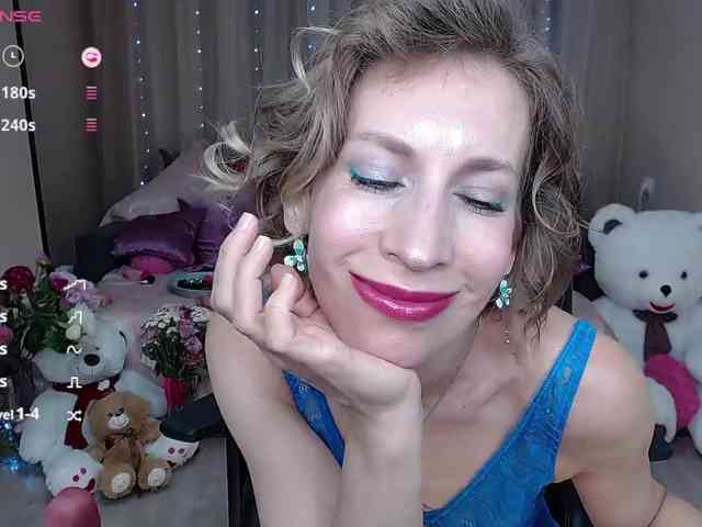 KirstenDesire webcam