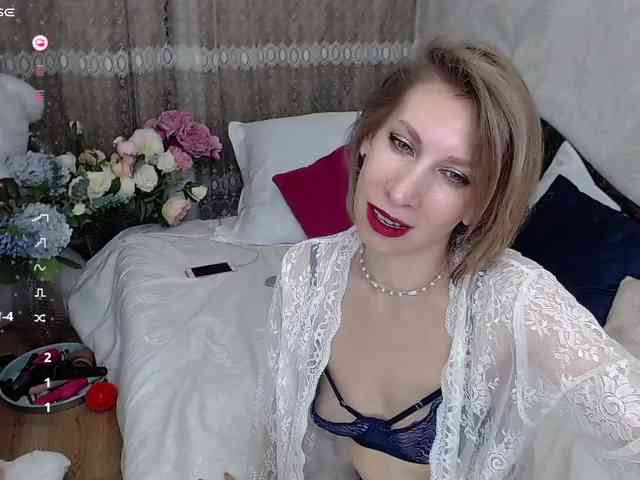 KirstenDesire KirstenDesire