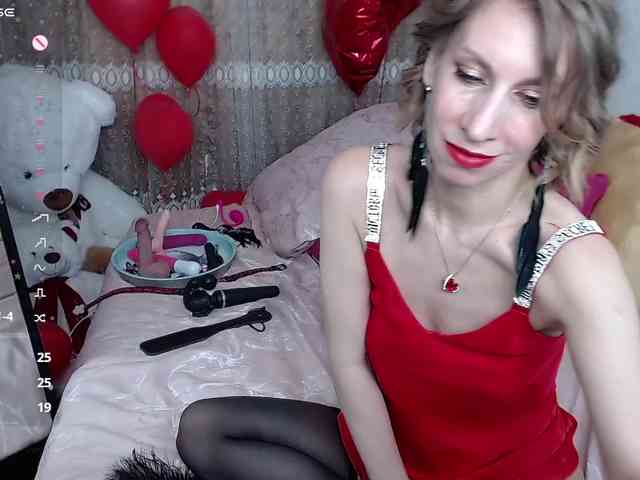 KirstenDesire webcam