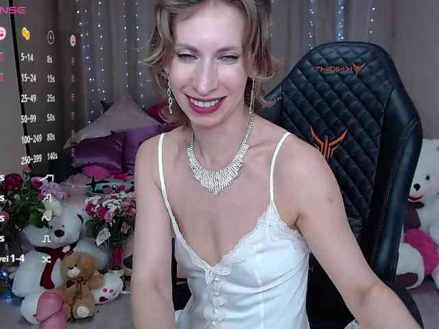 KirstenDesire webcam