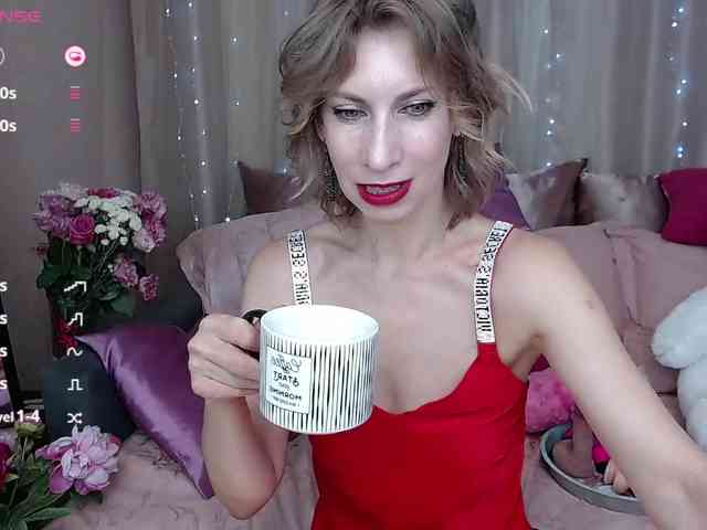 KirstenDesire webcam