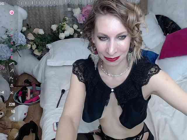 KirstenDesire webcam
