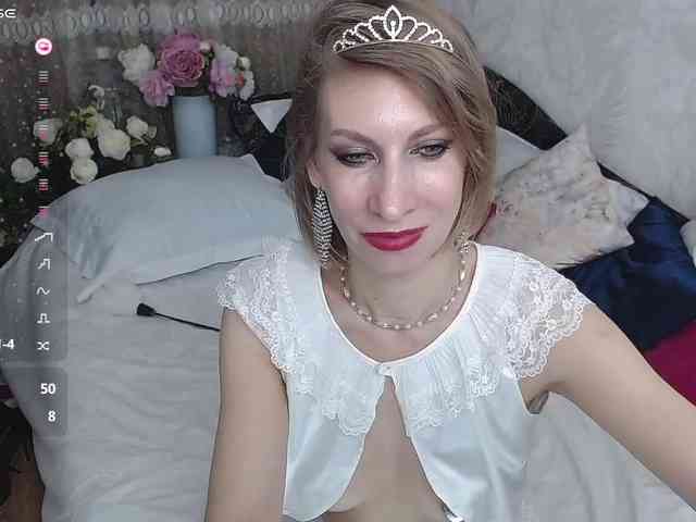 KirstenDesire webcam