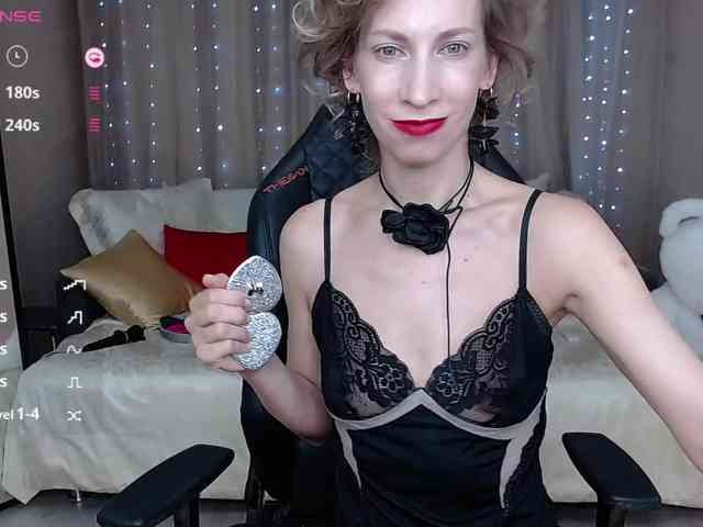 KirstenDesire webcam