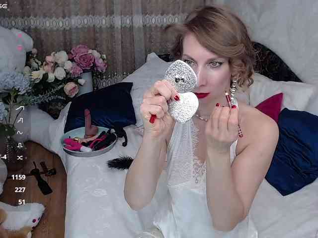 KirstenDesire webcam