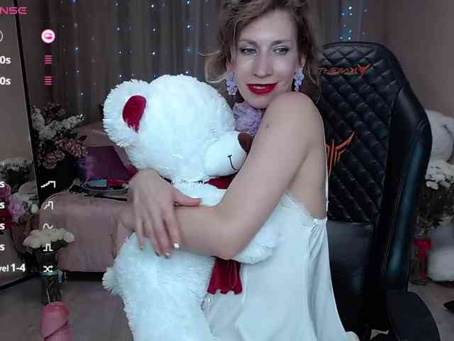 KirstenDesire webcam