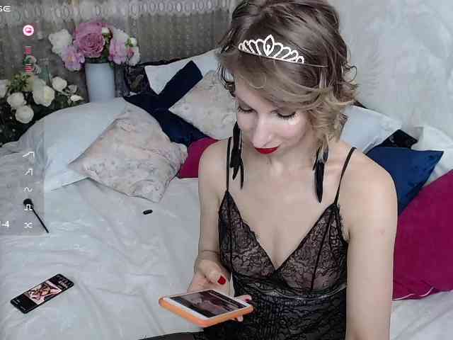 KirstenDesire webcam