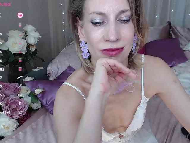 KirstenDesire webcam