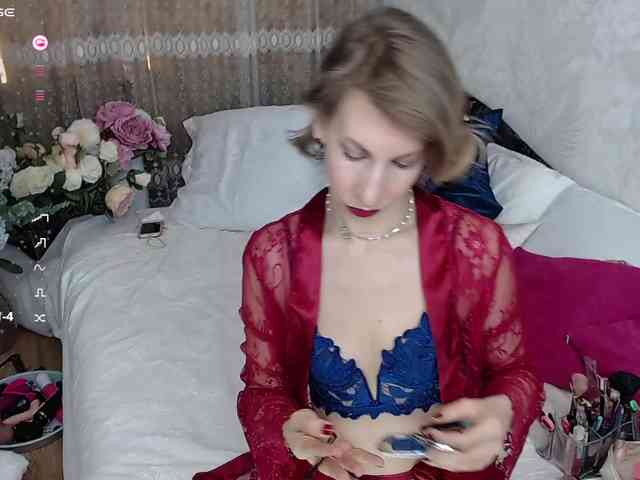 KirstenDesire webcam