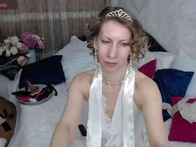 KirstenDesire webcam