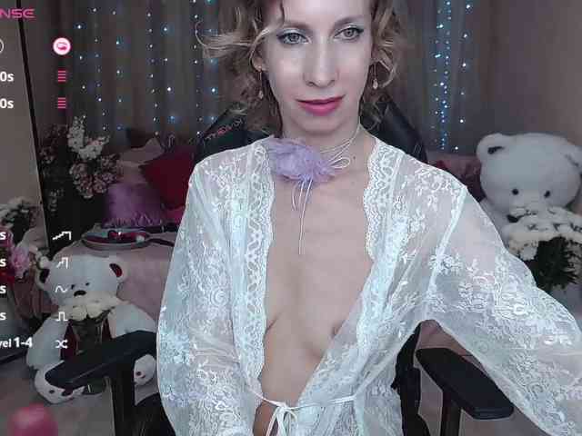 KirstenDesire webcam
