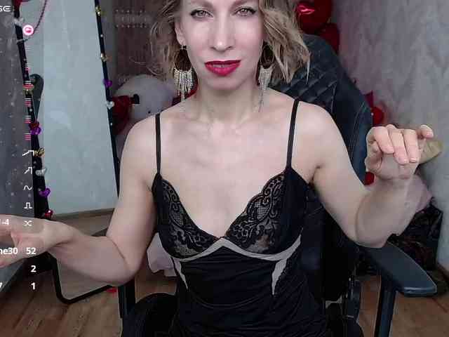 KirstenDesire webcam