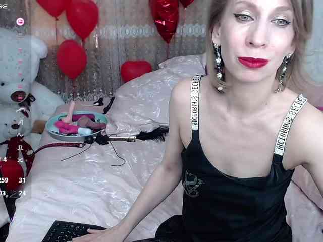 KirstenDesire webcam