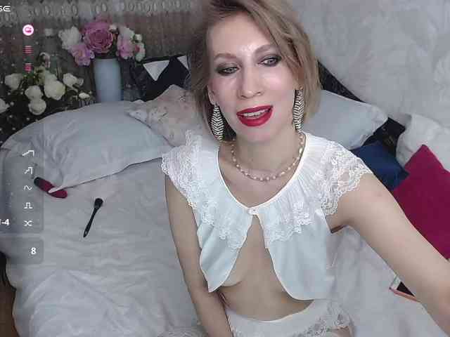 KirstenDesire webcam