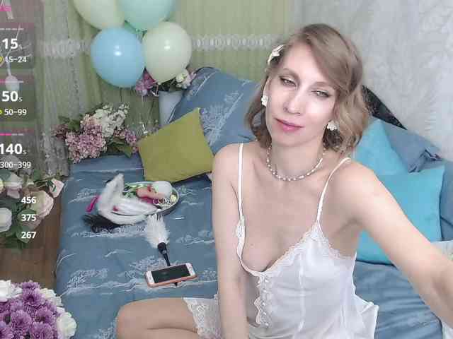 KirstenDesire webcam