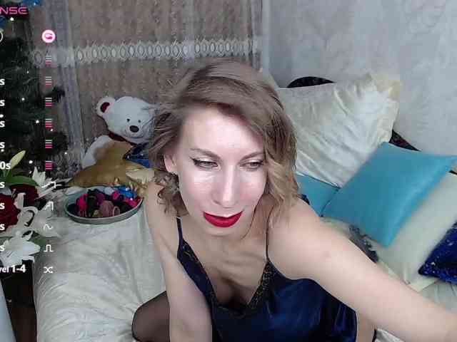 KirstenDesire webcam