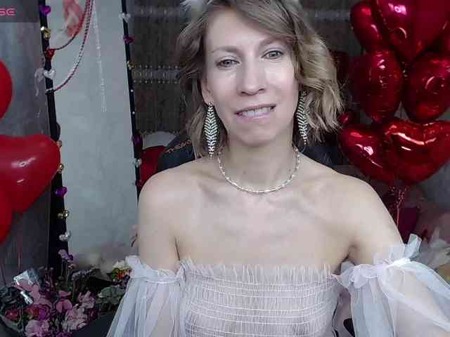 KirstenDesire webcam