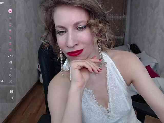 KirstenDesire webcam