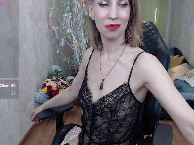 KirstenDesire webcam