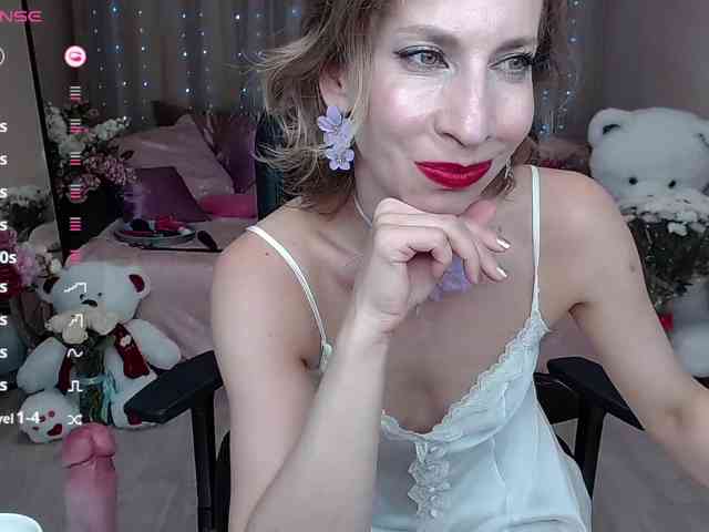 KirstenDesire webcam