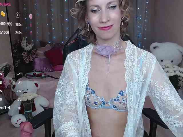 KirstenDesire webcam