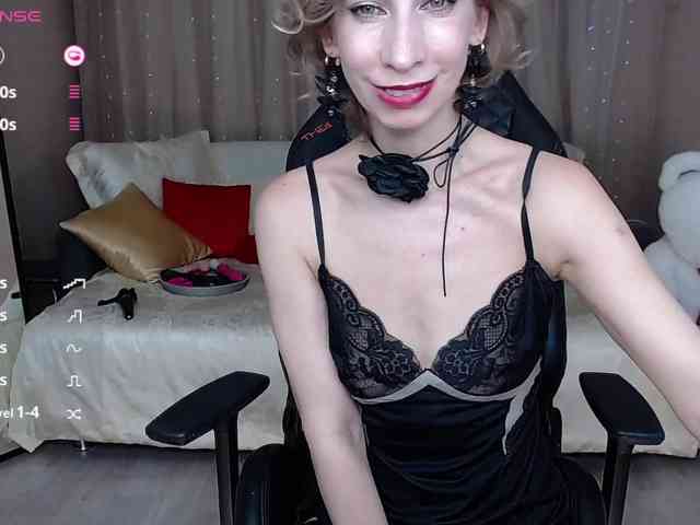 KirstenDesire webcam
