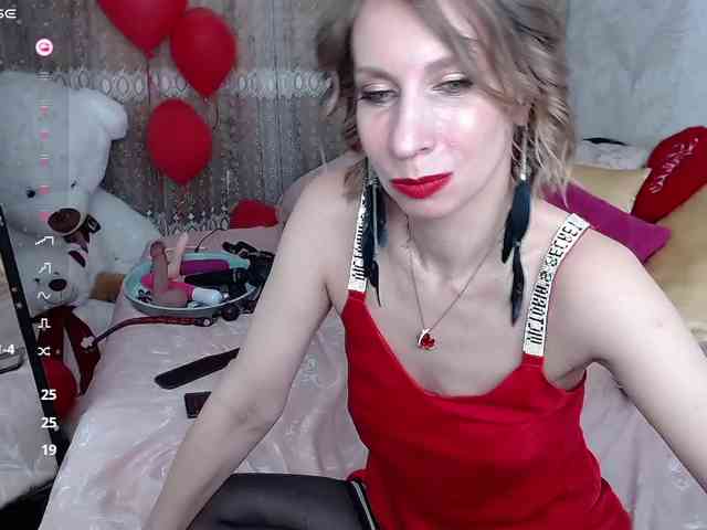 KirstenDesire webcam