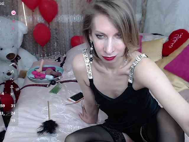 KirstenDesire webcam