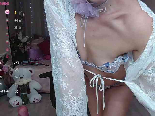 KirstenDesire webcam