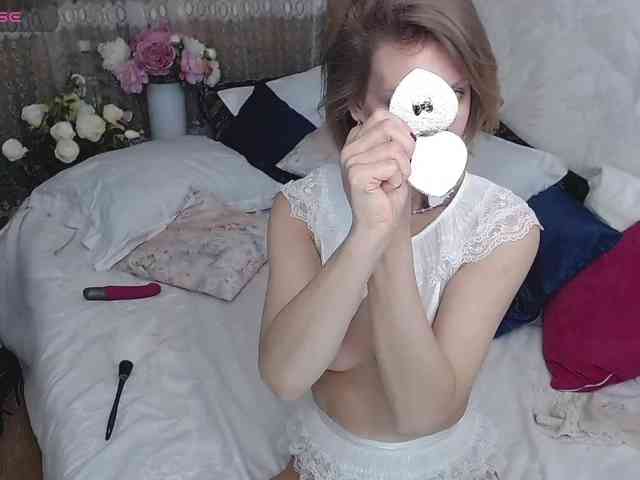 KirstenDesire webcam