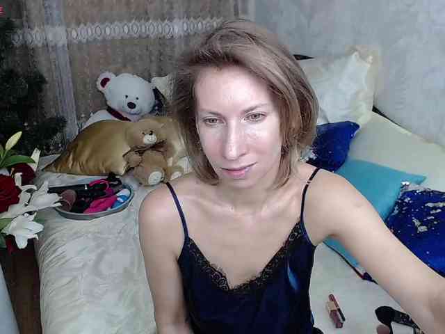 KirstenDesire webcam