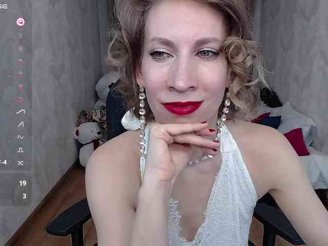 KirstenDesire webcam