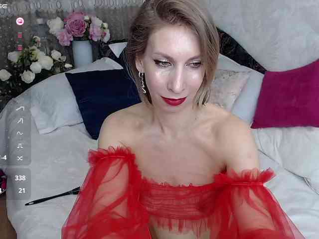 KirstenDesire webcam