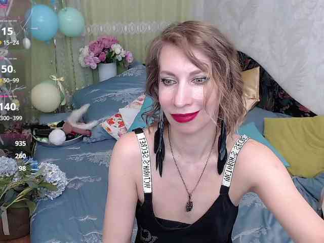 KirstenDesire webcam