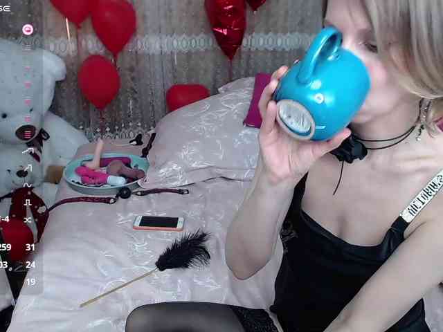 KirstenDesire webcam