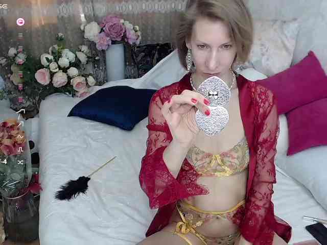 KirstenDesire webcam