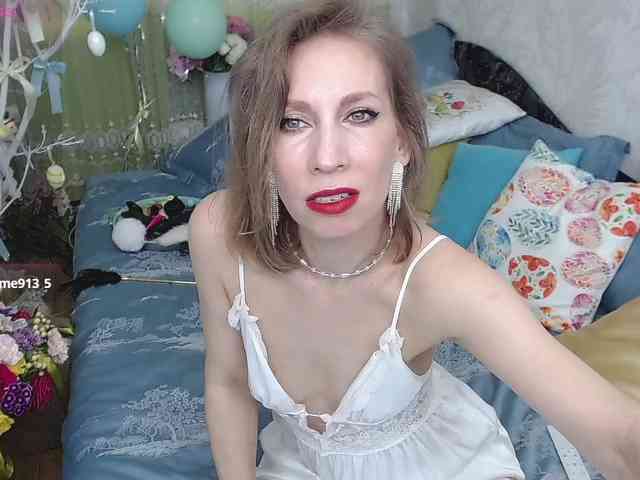 KirstenDesire webcam