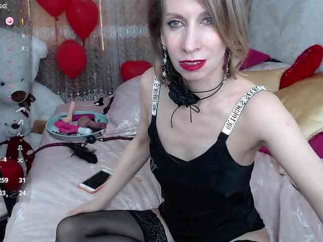KirstenDesire webcam
