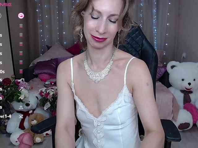 KirstenDesire webcam